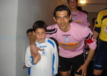 Raffaele Tambaro, commovente addio al calcio con il Cutro