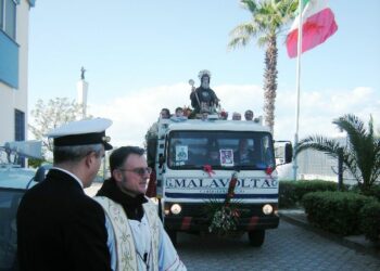 San Francesco di Paola in visita alla Capitaneria di Corigliano