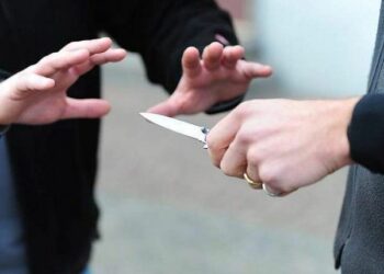 Pensionata uccide il compagno a coltellate, arrestata a Scalea 68enne