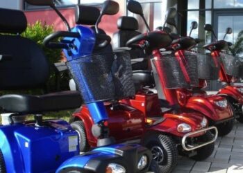 Disabili, a Crotone la colonnina di ricarica per mezzi elettrici