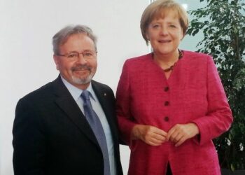 A Giuseppe Scigliano la croce di merito