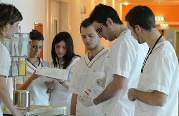 Concorsi per Infermieri ed OSS, 2 bandi di Concorso