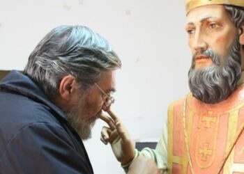 Ciro’ Marina, statua San Cataldo: ecco le foto del restauro