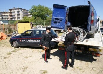 Furto di rame, carabinieri arrestano in flagranza un crotonese