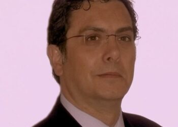 Nanotecnologie, il cirotano Strangi presiedera’ la conferenza internazionale