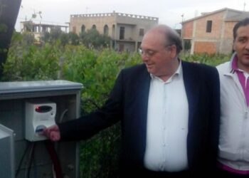 Ciro’ Marina, attivata la nuova illuminazione in via Taverna