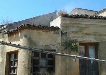 Il centro storico pullula di abitazioni fatiscenti e pericolanti