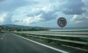 Torretta, Mingrone e Bertoli cantano della 106