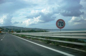 Torretta, Mingrone e Bertoli cantano della 106