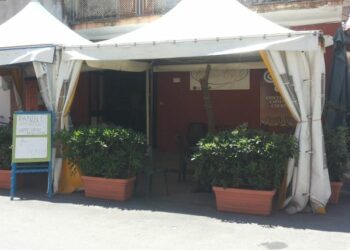 Ciro’ Marina, furto in un bar nella notte: ladri trovano anello d’oro con rubino