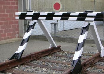 Calabria, un minuto di silenzio per le Ferrovie: ancora treni soppressi