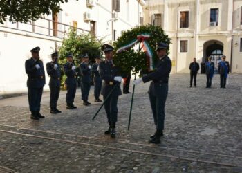 Anniversario Fiamme Gialle, deposta corona nella caserma ‘Soveria Mannelli’