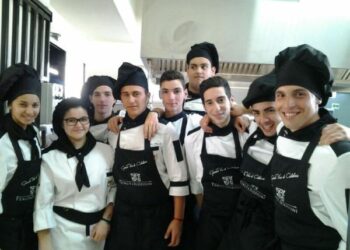 Dal Gangale di Ciro’ Marina escono i primi 17 ‘cuochi’