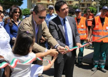 Inaugurate due isole ecologiche a Rossano