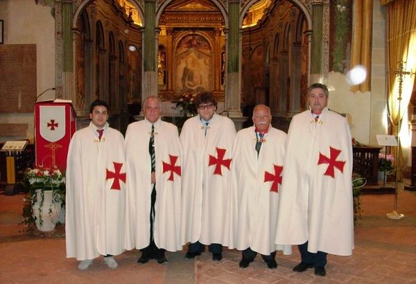 Il crotonese Fra Vincenzo Costa nominato Commendatore della Calabria