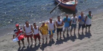 Melissa festeggia la Bandiera Blu, al rione ‘Berlinguer’ il Palio della Torre