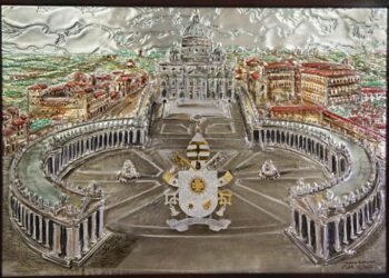 Papa Francesco in Calabria, il regalo della Diocesi di Crotone