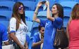 Sorrisi, tweet e maglie azzurre: ecco le Wags che tifano