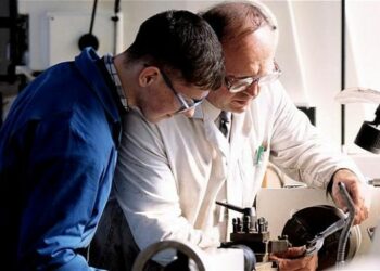 Scuola, dal prossimo anno al via l’apprendistato in azienda