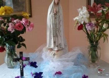 Sempre viva a maggio la tradizione degli altari in casa