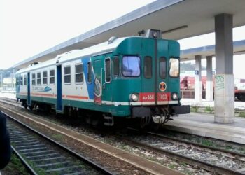 Por Calabria: Trenitalia penalizza ulteriormente la linea ferroviaria ionica