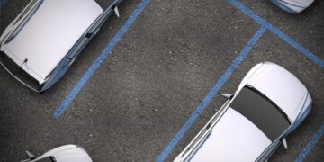 Ciro’ Marina, individuate aree parcheggi a pagamento: dove, come e quando