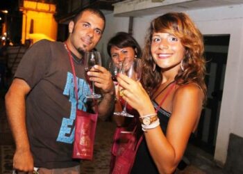 Calici sotto le Stelle, tappe a luglio e agosto a Cirella