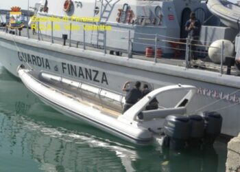 Sbarco immigrati a Capo Colonna, in 40 a bordo di gommone oceanico