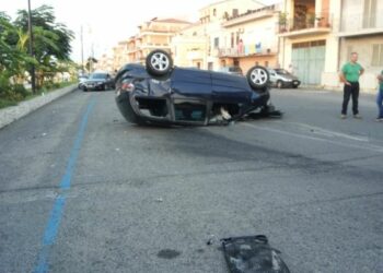 Incidente spaventoso a Ciro’ Marina all’alba, 2 feriti