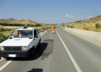 Pedace chiede manutenzione strada che collega Papanice con Crotone
