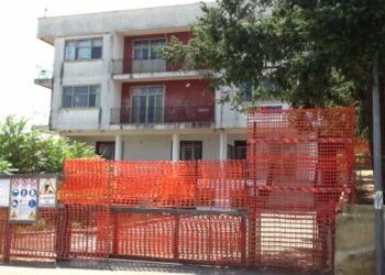 Al via i lavori per la messa in sicurezza della scuola media di Cotronei