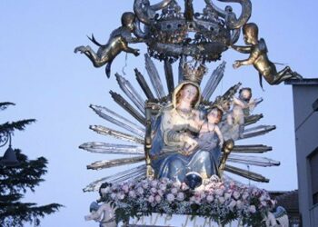 Madonna fa inchino al boss nel reggino, carabiniere realizza filmato