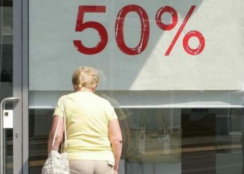 Saldi estivi: un flop, commercianti registrano cali di vendite