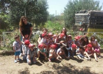 Con la festa hawaiana si chiude la colonia estiva del ‘Bosco incantato’