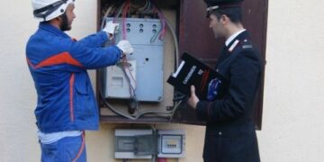 Continuano i furti di energia elettrica a Ciro’ Marina, un arresto