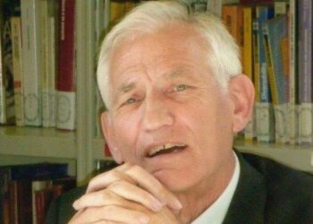 Addio al poeta Gennaro Oriolo