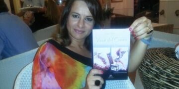 Giusy Nistico’ ha presentato il suo nuovo libro di poesie ‘Vezzi del cuore’