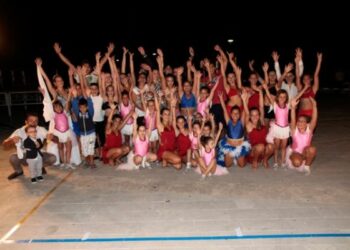 La Krimisa Ginnik Club diverte e incanta alla festa del ritorno a Carfizzi