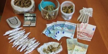 Marijuana in auto e a casa, arrestato 25enne crotonese