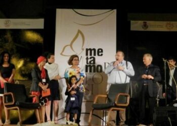 Ciro’ Marina, al via Metamorfosi: stasera sul palco i Carboidrati e Guccione