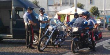 Arrestato crotonese dopo inseguimento in moto contromano sul lungomare