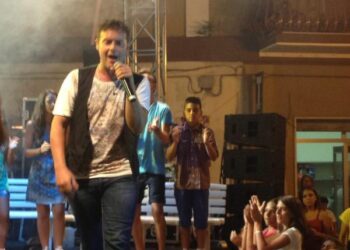 Il cantante Paolo Meneguzzi fa registrare il tutto esaurito