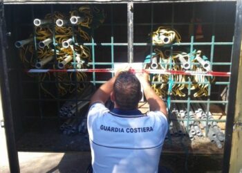 Sequestrato a Sellia Marina stabilimento balneare senza concessione