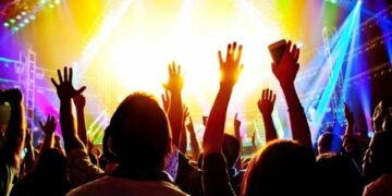 Divertimento sicuro, navetta per le discoteche di Ciro’ Marina