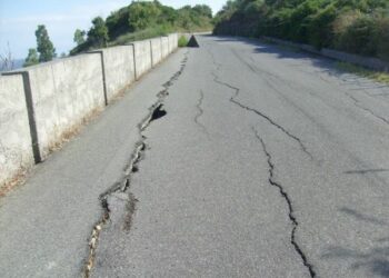 Non hanno fortuna a Ciro’ le strade provinciali