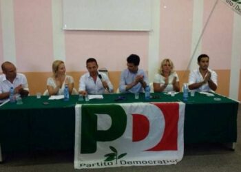 Callipo arriva a Ciro’ Marina ma le porte del circolo PD sono sbarrate