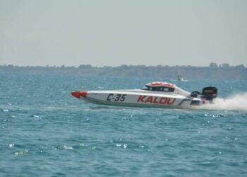 Le Ferrari del mare a Crotone, vincono i francesi Avril e Duboue’