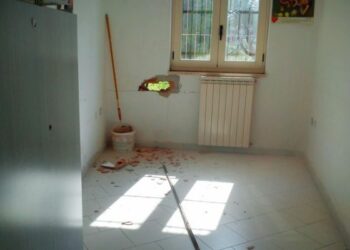 Scuole riaperte e rinnovate a Isola ma continuano gli atti vandalici