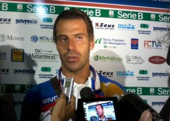 Serie B contro un forte Catania il Crotone evita la sconfitta al novantatreesimo