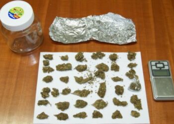 Urla e schiamazzi a Capo Rizzuto, arrestato 20enne per droga